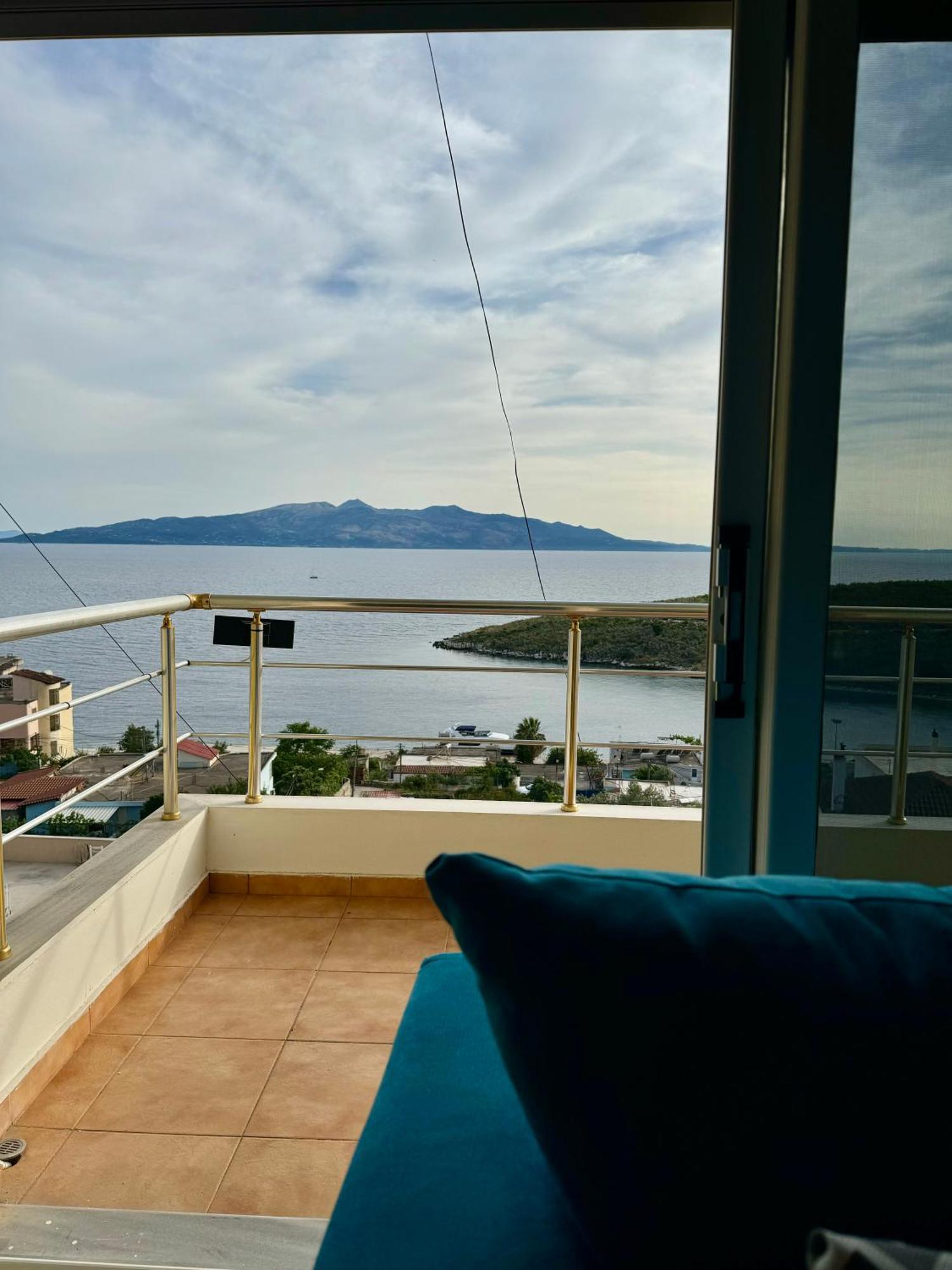 Ferienwohnung Comfy Blue Sarandë Exterior foto